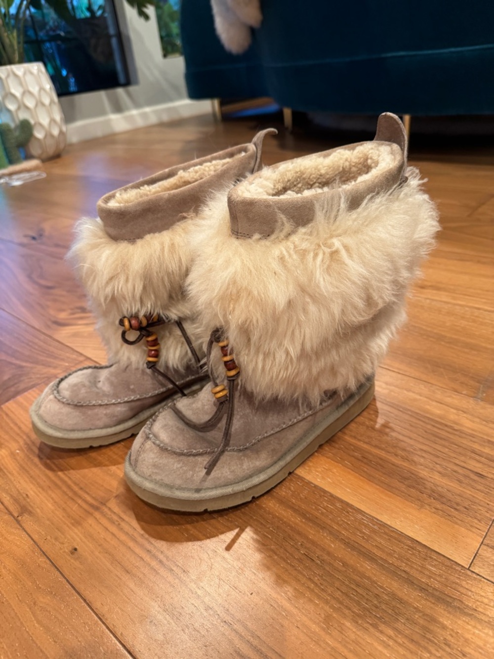 UGG  Sheepskin & Suede booties!